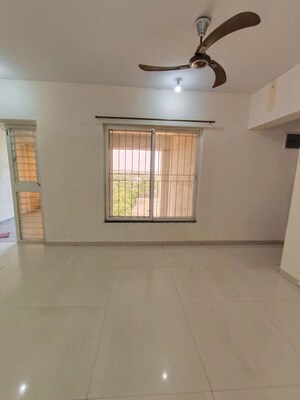 Room in 2 BHK Apartment at Essen Aishwaryam Comfort Phase-I, Akurdi – for Rent