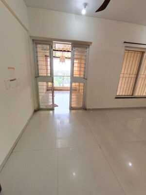 Room in 2 BHK Apartment at Essen Aishwaryam Comfort Phase-I, Akurdi – for Rent