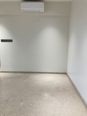 Room in 2 BHK Apartment at Sheth 72 West, Andheri West – for Rent