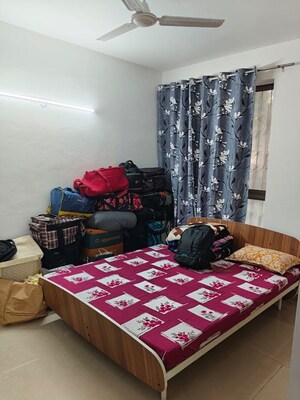 Bedroom in 3 BHK Builder Floor at Unitech Uniworld Gardens, Sector 47 – for Sale