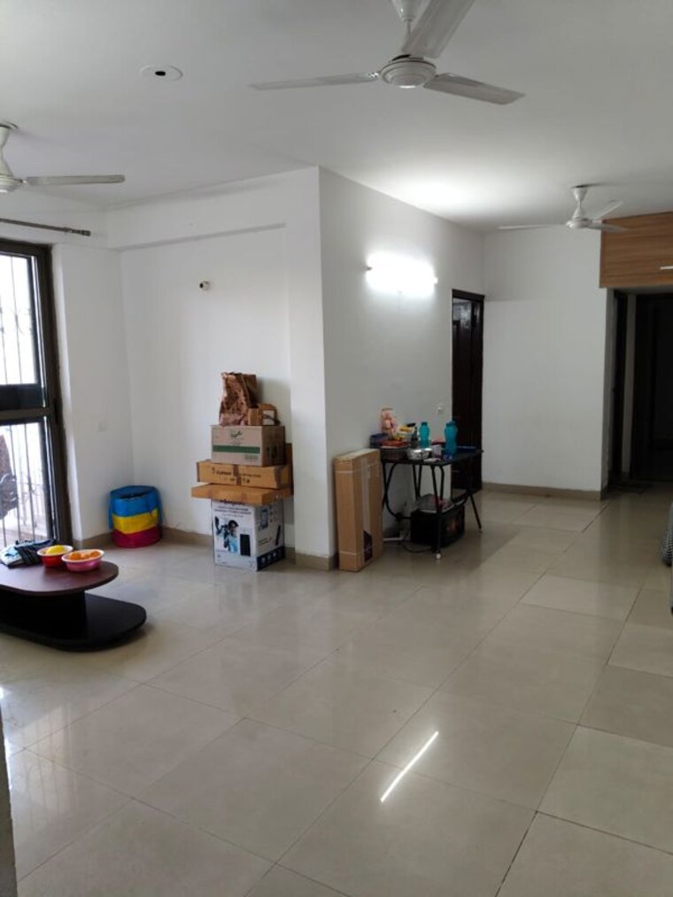 Living Room, unitech-uniworld-gardens 3 Bedroom 1386 Sq.Ft. Builder Floor In Sector 47 Gurgaon 10664836