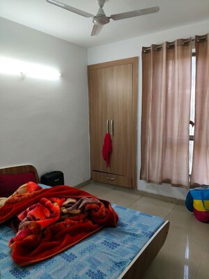 Bedroom in 3 BHK Builder Floor at Unitech Uniworld Gardens, Sector 47 – for Sale