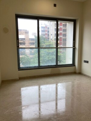 Room in 2 BHK Apartment at Sheth 72 West, Andheri West – for Rent