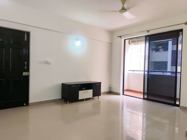 Room, provident-harmony 3 Bedroom 1000 Sq.Ft. Apartment In Thanisandra Main Road Bangalore 10664871