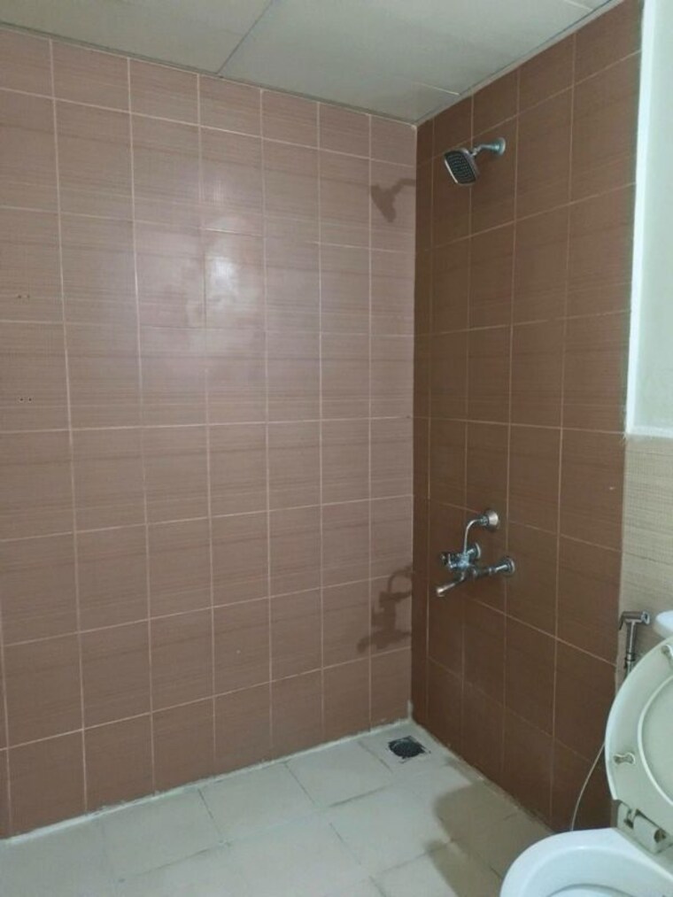 Bathroom, provident-harmony 3 Bedroom 1000 Sq.Ft. Apartment In Thanisandra Main Road Bangalore 10664871