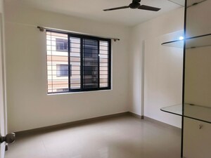 Room in 3 BHK Apartment at Provident Harmony, Thanisandra Main Road – for Rent