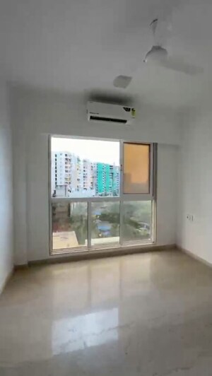 Room in 3 BHK Apartment at Platinum Life, Andheri West – for Sale