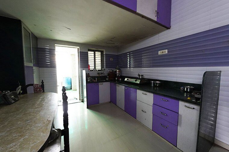 Kitchen, bapunagar 3 Bedroom 218 Sq.Yd. Apartment In Bapunagar Ahmedabad 10664911