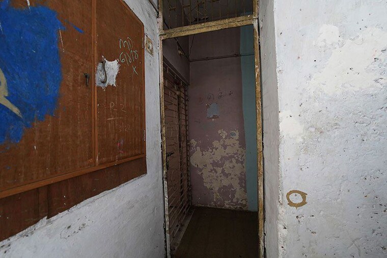 Bathroom, bapunagar 3 Bedroom 218 Sq.Yd. Apartment In Bapunagar Ahmedabad 10664911