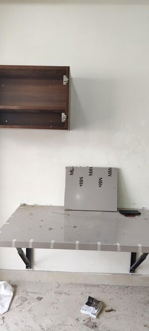 Room in 2 BHK Apartment at Gem Nakshatra, Kokapet – for Rent