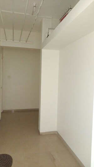 Room in 3 BHK Apartment at Fortune Estates, Hadapsar – for Sale