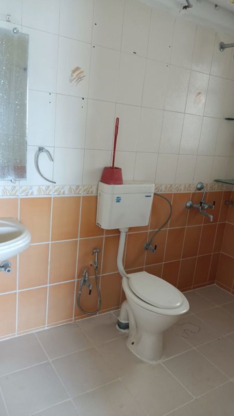 Bathroom, fortune-estates 3 Bedroom 1650 Sq.Ft. Apartment In Hadapsar Pune 10664889
