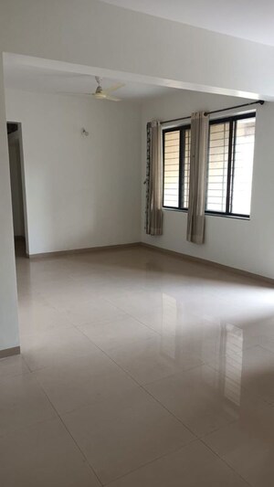 Room in 3 BHK Apartment at Fortune Estates, Hadapsar – for Sale
