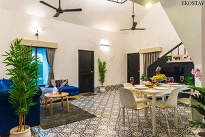 Living Room in 5 BHK Villa at Old Mumbai - Pune Highway – for Sale