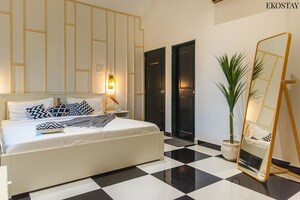 Bedroom in 5 BHK Villa at Old Mumbai - Pune Highway – for Sale
