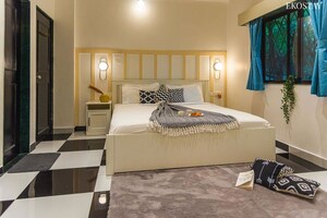 Bedroom in 5 BHK Villa at Old Mumbai - Pune Highway – for Sale