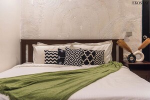 Bedroom in 5 BHK Villa at Old Mumbai - Pune Highway – for Sale