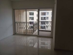 Room in 2 BHK Apartment at Nyati Elysia, Kharadi – for Rent