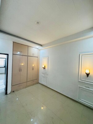 Room in 2 BHK Independent House at Aerocity – for Rent