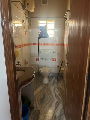 Bathroom in 2 BHK Builder Floor at Metropolitan – for Rent