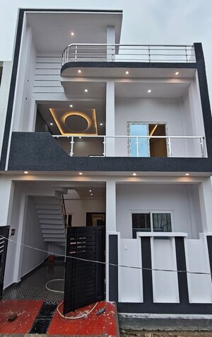 2 BHK Independent House For Sale in Gomti Nagar