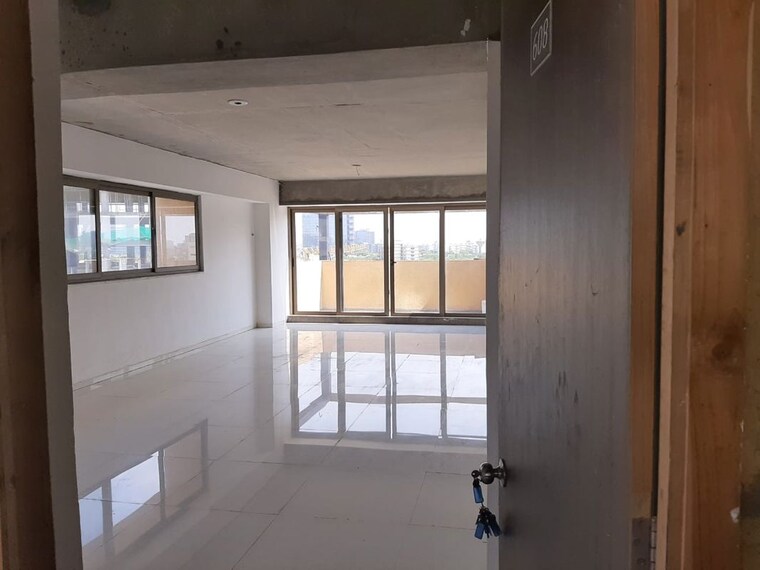 Room, shivoham-salister Commercial Office Space 1390 Sq.Ft. In Bodakdev Ahmedabad 10664990