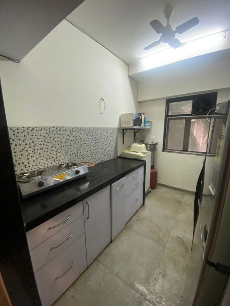 Kitchen, khar west 2 Bedroom 735 Sq.Ft. Apartment In Khar West Mumbai 10664986