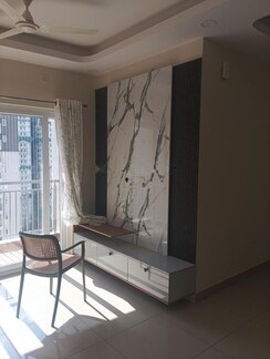 2 BHK Apartment For Sale in TVS Emerald Jardin