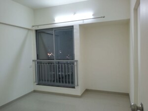 Room in 2 BHK Apartment at Mahindra Happinest Tathawade Phase 1, Tathawade – for Rent
