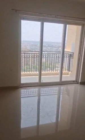 Room in 3 BHK Apartment at ATS Golf Meadows, Central Derabassi – for Rent
