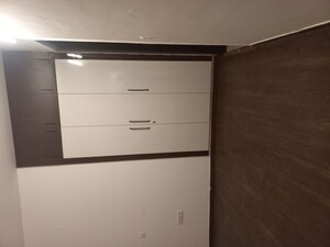 Furnished Amenities in 3 BHK Apartment at Elite Golf Green, Sector 79 – for Rent