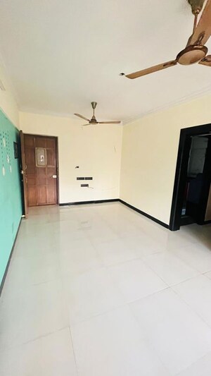 Room in 1 BHK Apartment at Chandraprabha CHS, Bhandup East – for Rent
