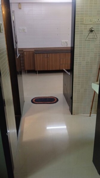 1 BHK Apartment For Rent in Sun & Breeze Apartment in Vile Parle East, Mumbai