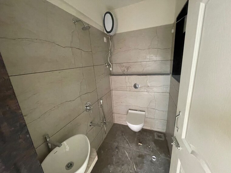 Bathroom, shreeji-bkc-crown 1 Bedroom 468 Sq.Ft. Apartment In Kurla West Mumbai 10665075
