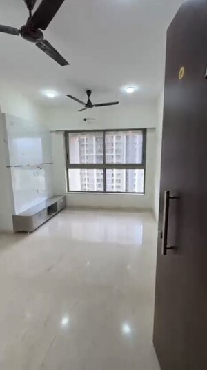 2 BHK Apartment For Rent in Kalpataru Paramount, Kapur Bawdi