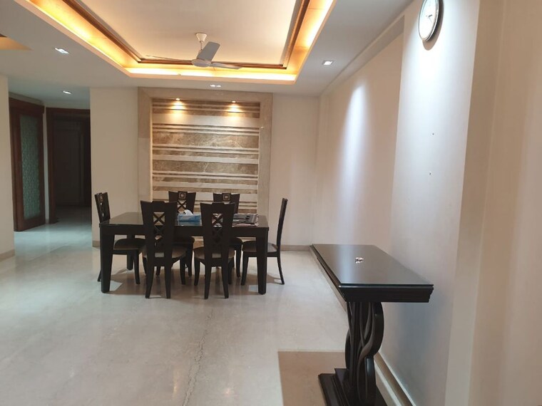 Gym, defence colony 3 Bedroom 2000 Sq.Ft. Builder Floor In Defence Colony Delhi 10665104