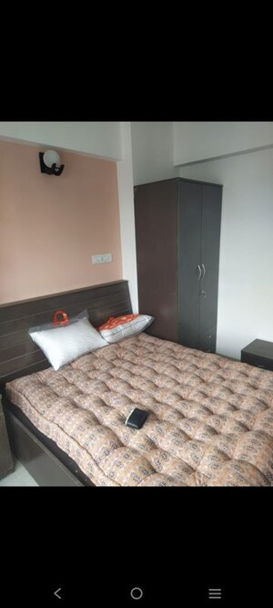 Bedroom in 2.5 BHK Apartment at Goyal Orchid Blues, Shela – for Rent
