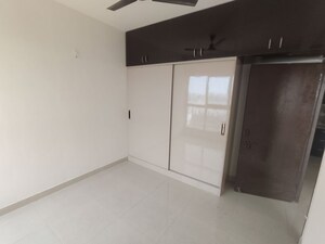 Room in 2 BHK Apartment at Signature Global Proxima Phase 2, Sector 89 – for Rent