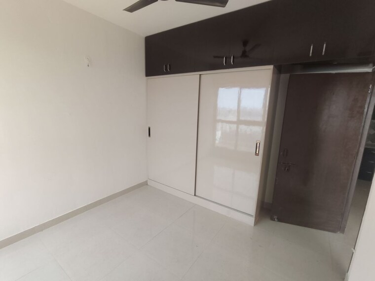Room, signature-global-proxima-phase-2 2 Bedroom 665 Sq.Ft. Apartment In Sector 89 Gurgaon 10665112