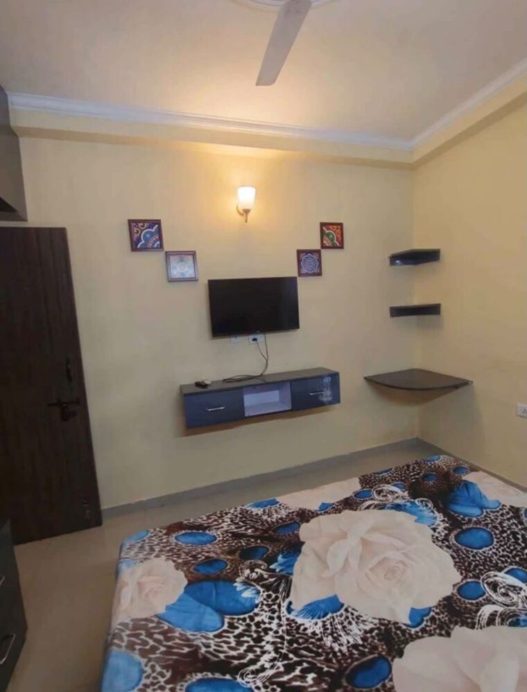 Team Area, subhash nagar 2 Bedroom 100 Sq.Yd. Builder Floor In Subhash Nagar Delhi 10665151