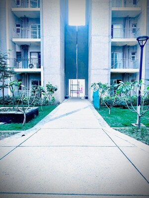 Swimming Pool in 2 BHK Apartment at Shri Radha Aqua Garden, Sector 16b Greater Noida – for Rent