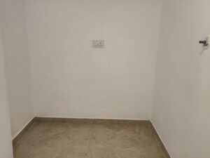 Room in 1 BHK Apartment at Thane West – for Rent