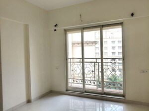 Room in 1 BHK Apartment at Thane West – for Rent