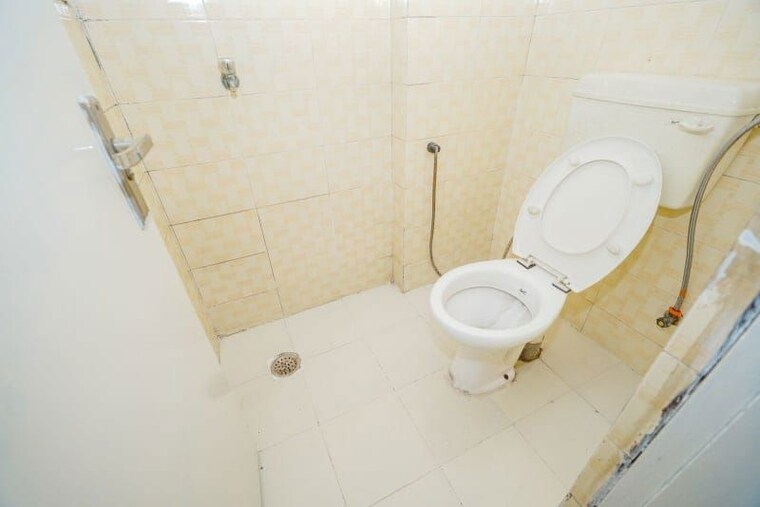 Bathroom, nimbus-the-hyde-park 2 Bedroom 1080 Sq.Ft. Apartment In Sector 78 Noida 10665142