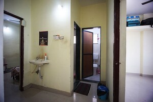 Bathroom in 1 BHK Apartment at Kumar Prerana, Aundh – for Rent