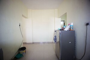 Room in 1 BHK Apartment at Kumar Prerana, Aundh – for Rent