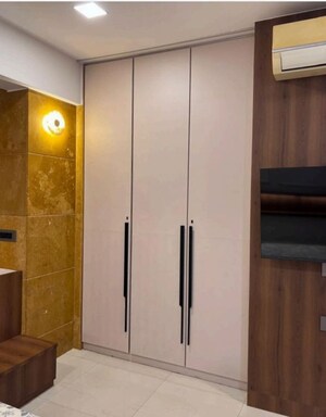 Room in 3 BHK Apartment at Shiv Om CHS, Chandivali – for Rent