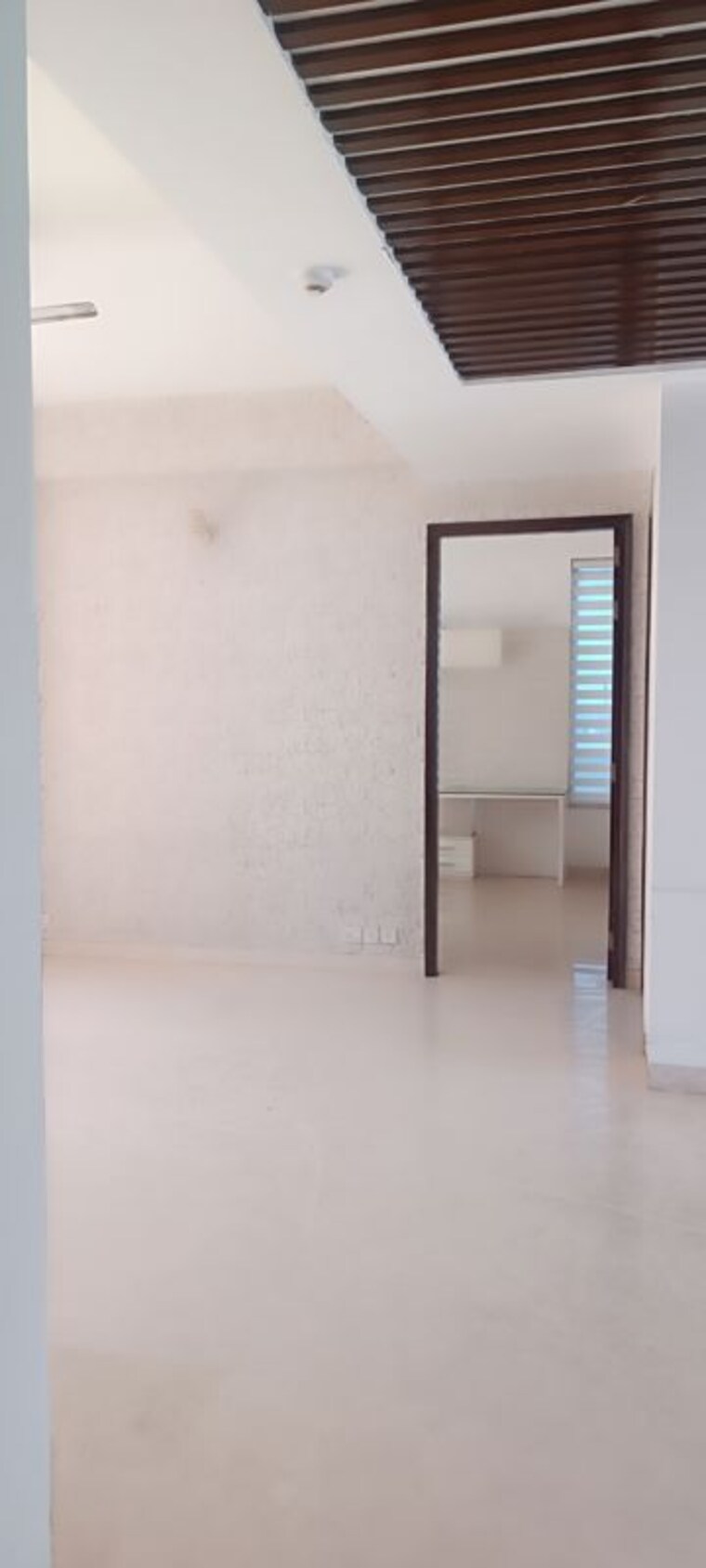 Room, puri-diplomatic-greens-phase-i 3.5 Bedroom 2250 Sq.Ft. Apartment In Sector 111 Gurgaon 10665194