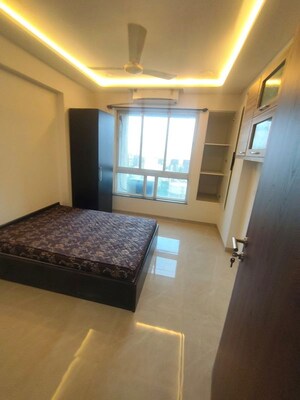 Bedroom in 2 BHK Apartment at Hiranandani Meadows, Manpada – for Rent
