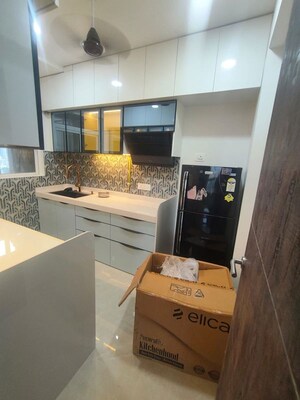 Furnished Amenities in 2 BHK Apartment at Hiranandani Meadows, Manpada – for Rent